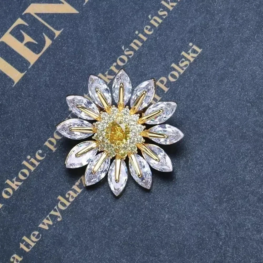 VQ Flower Brooch
